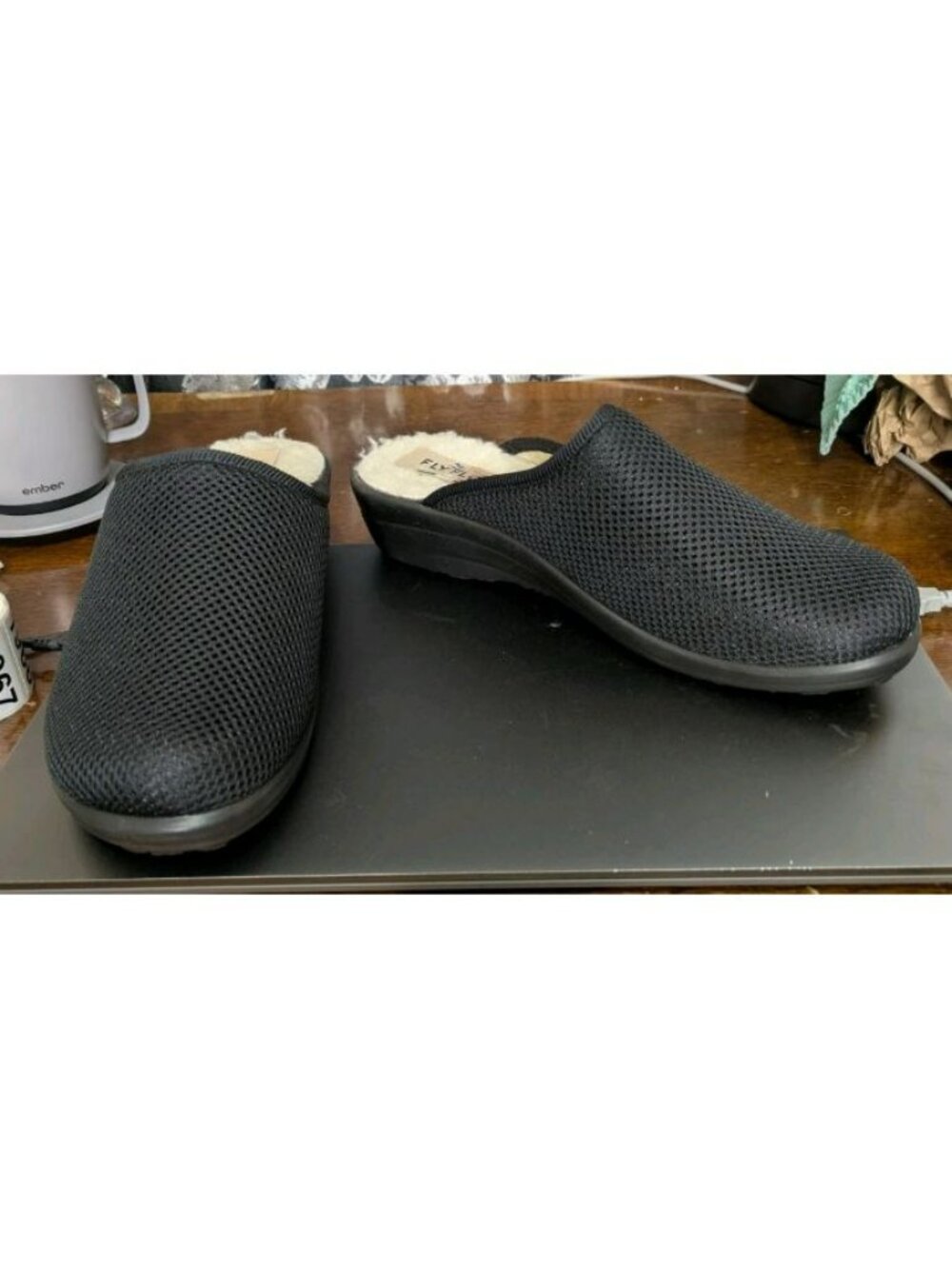 NWOB Fly Flot Black Mesh Comfort Clogs US 9.5-10 Lightweight Italy Sherpa Lined